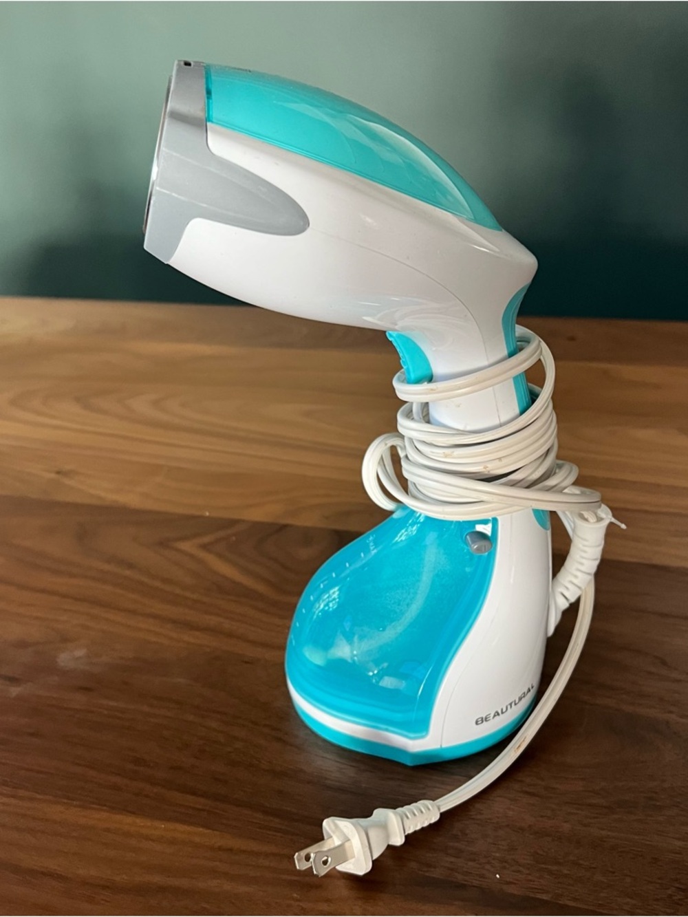 Beautural Handheld Garment Steamer in Turquoise & White